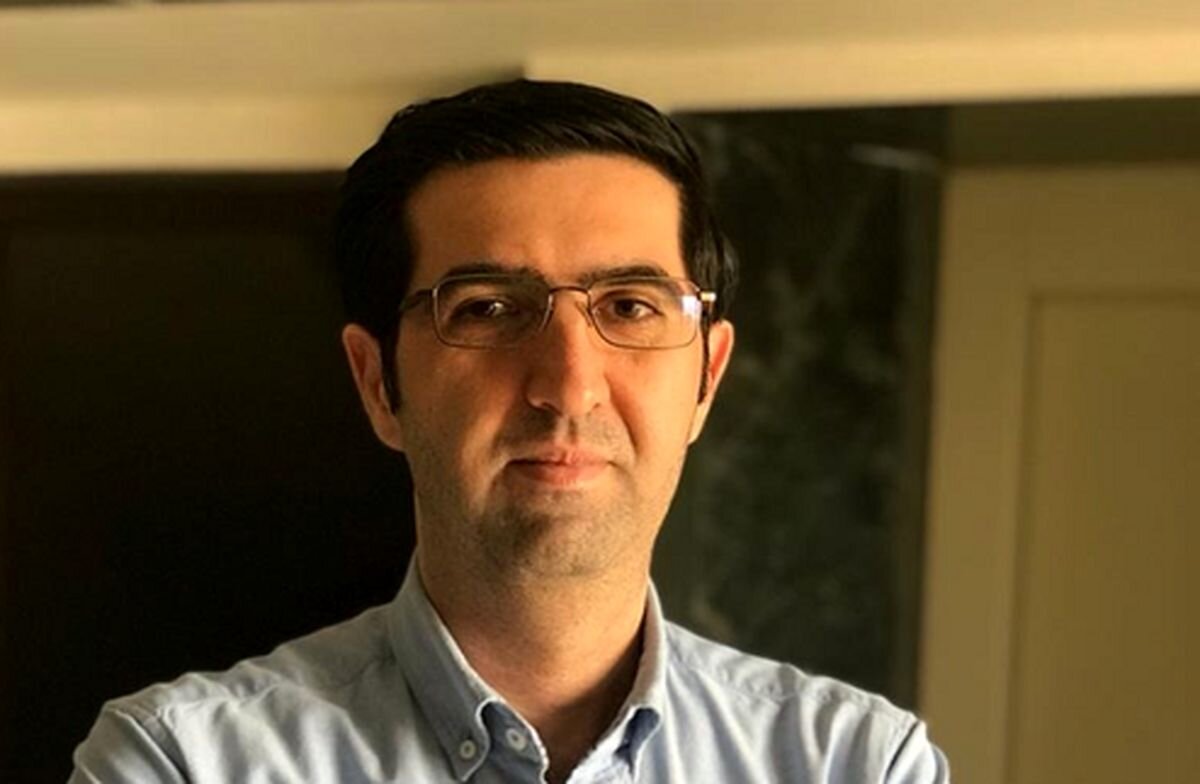 تشبیه عجیب فعال رسانه‌ای نزدیک به قالیباف؛ پزشکیان شبیه احمدی نژاد است اما.../ذهن  لاریجانی رئال پالتیک است/ررابطه پزشکیان با رهبری از جنس «اطاعت» است